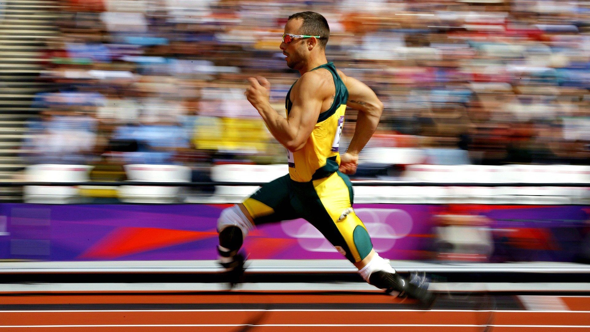 -2025年冰雪运动会，冰上飞驰点燃激情，2020冰雪运动会视频